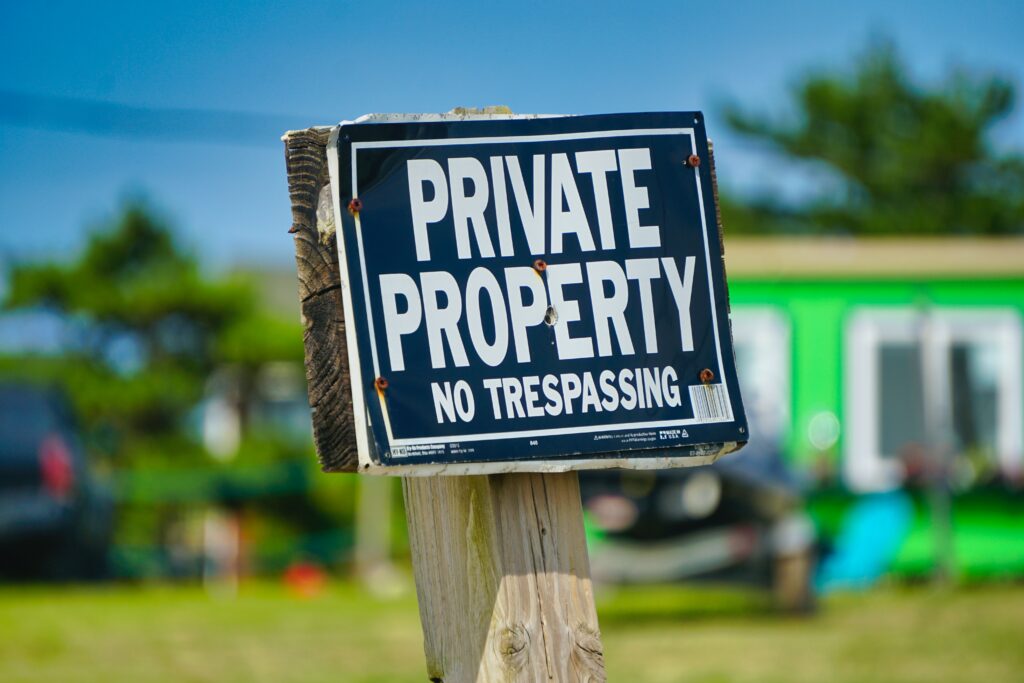 Laws for posting no trespassing signs